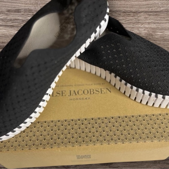 Ilse Jacobsen Tulip Slip On Comfort Loafer Sneakers - US 8.5 - EU 39 NWB - Picture 1 of 4